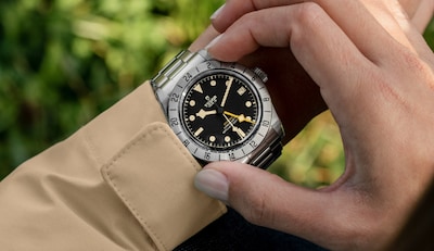 tudor black bay pro wos uk image